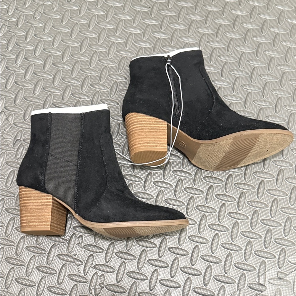 Black Ankle Boots with Wooden Heel